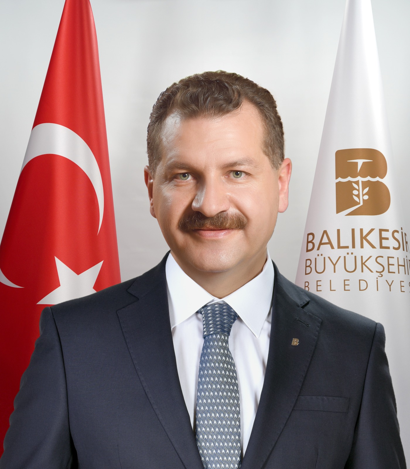 “20 İLÇEYİ GERÇEK BELEDİYECİLİK İLE TANIŞTIRCAĞIZ”