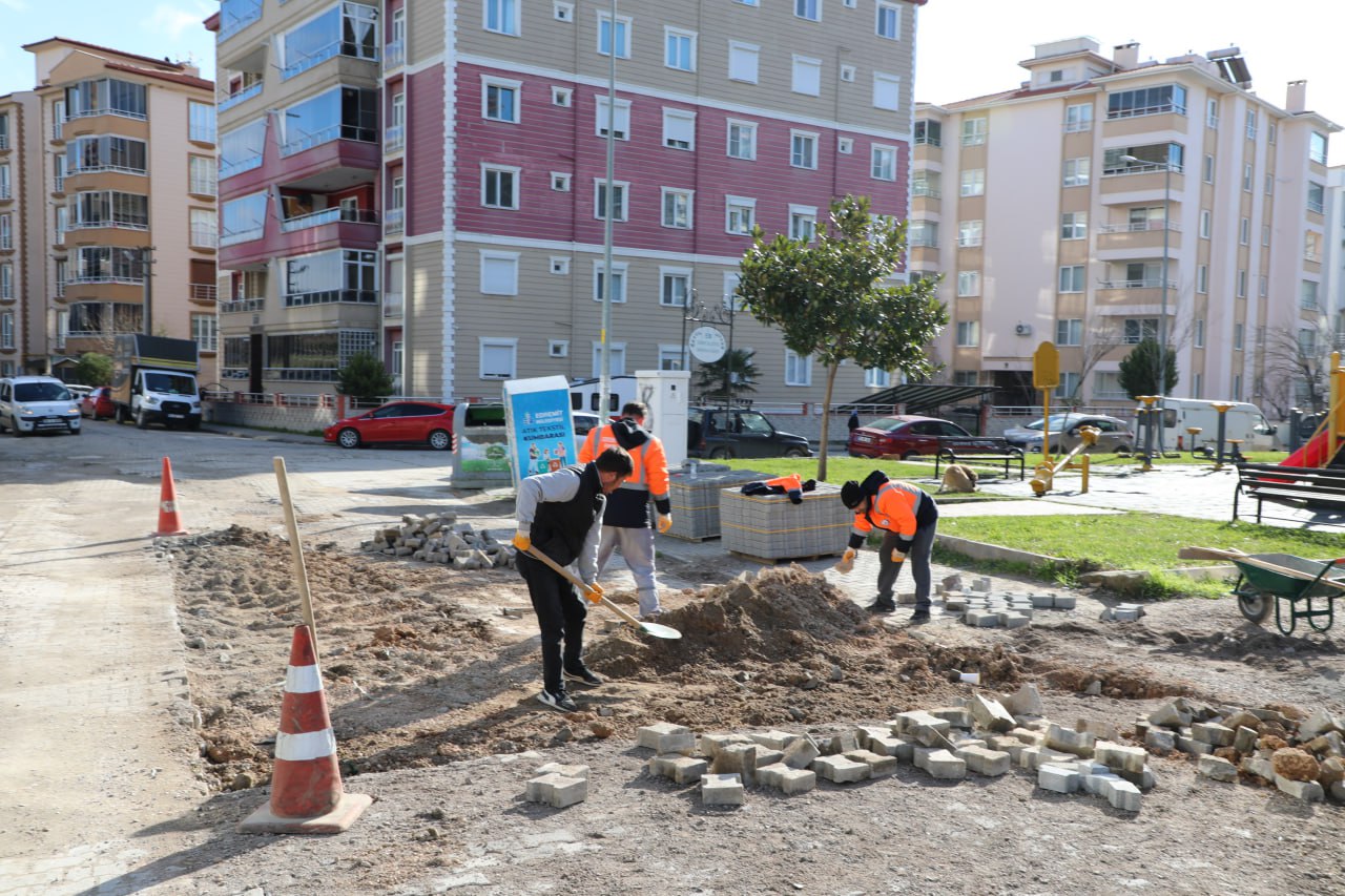 Edremit Belediyesi yol çalışmaları