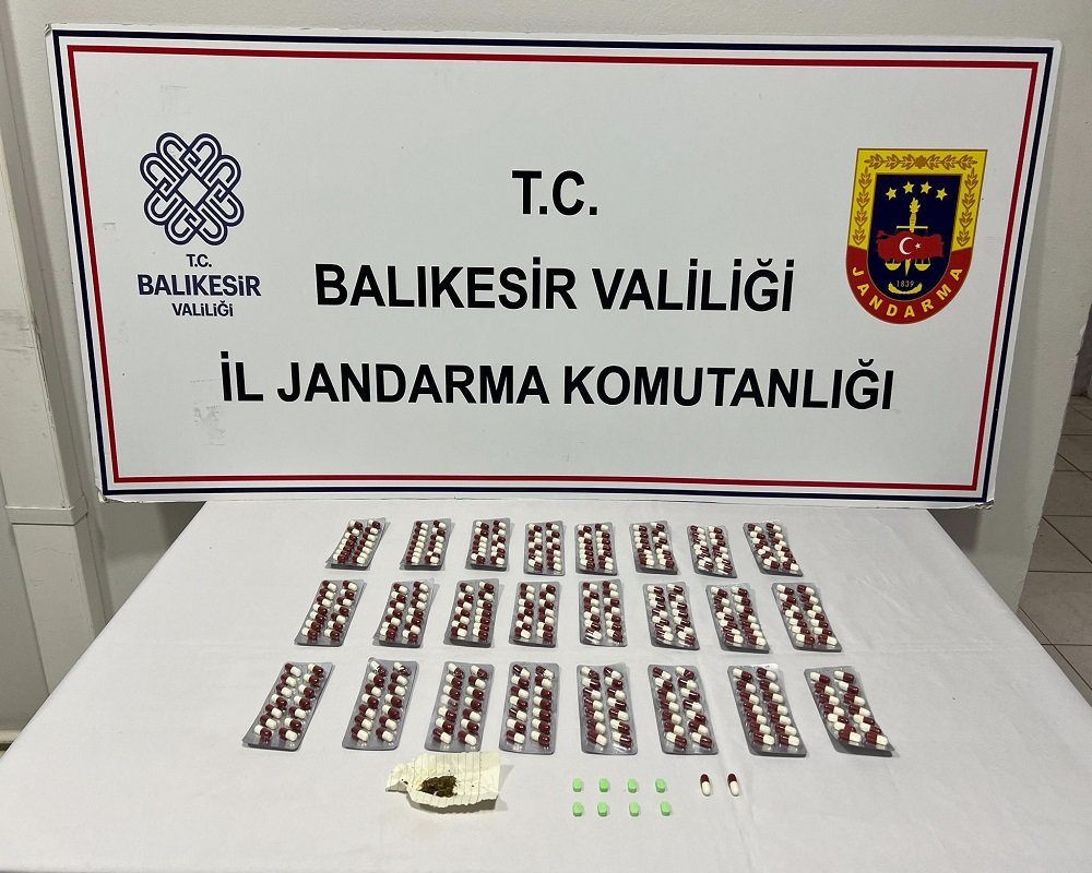 UYUŞTURUCU TACİRİ KISKIVRAK YAKALANDI!