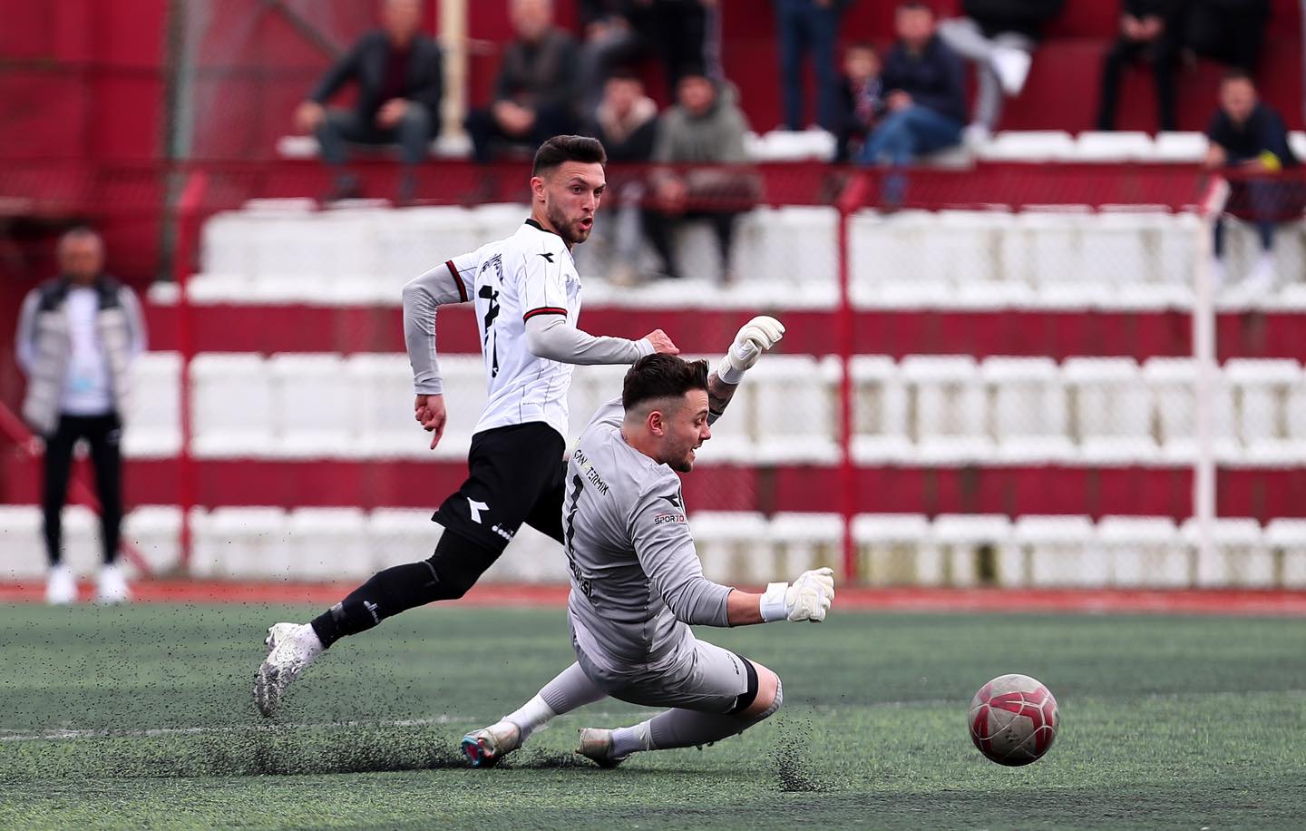 BURHANİYE BELEDİYESPOR’DAN 3-2’LİK GALİBİYET