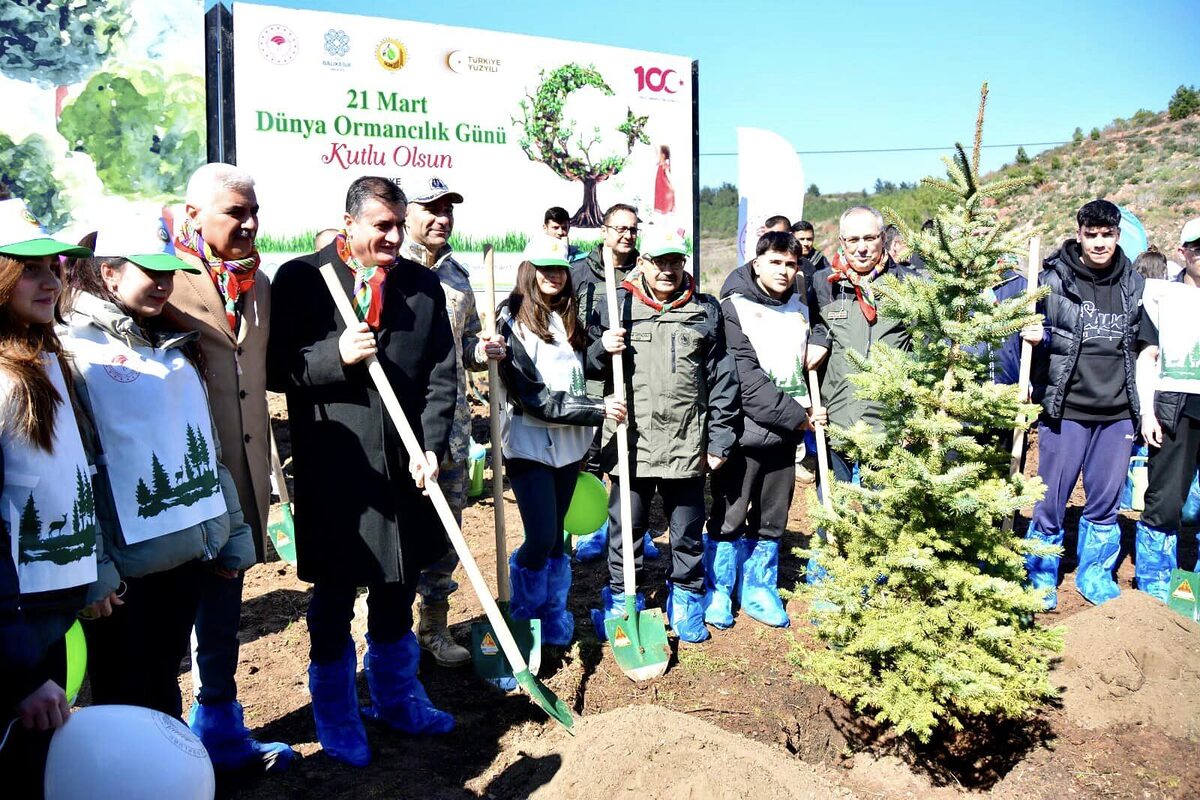 BALIKESİR’DE ORMANCILIK GÜNÜ KUTLANDI