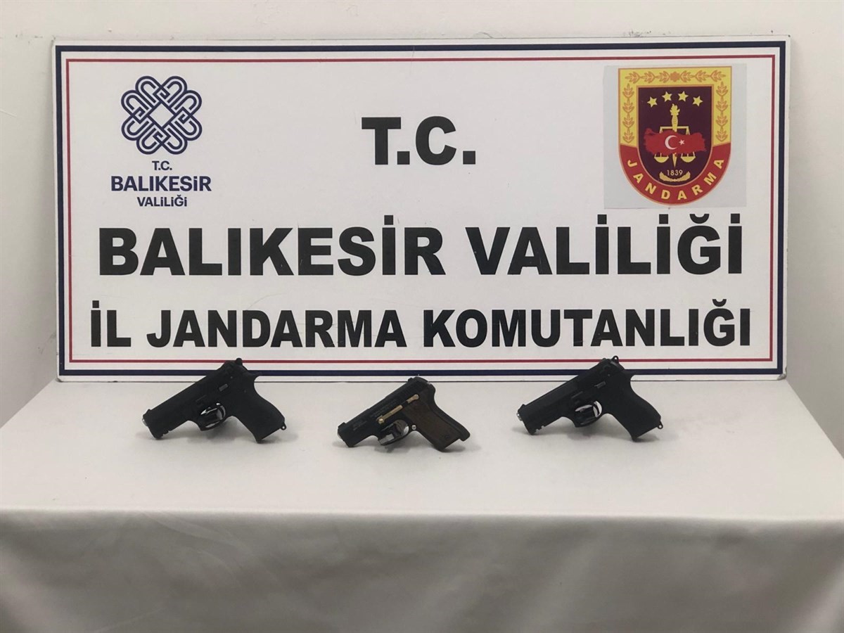 JANDARMA’DAN UYUŞTURUCU TACİRLERİNE OPERASYON