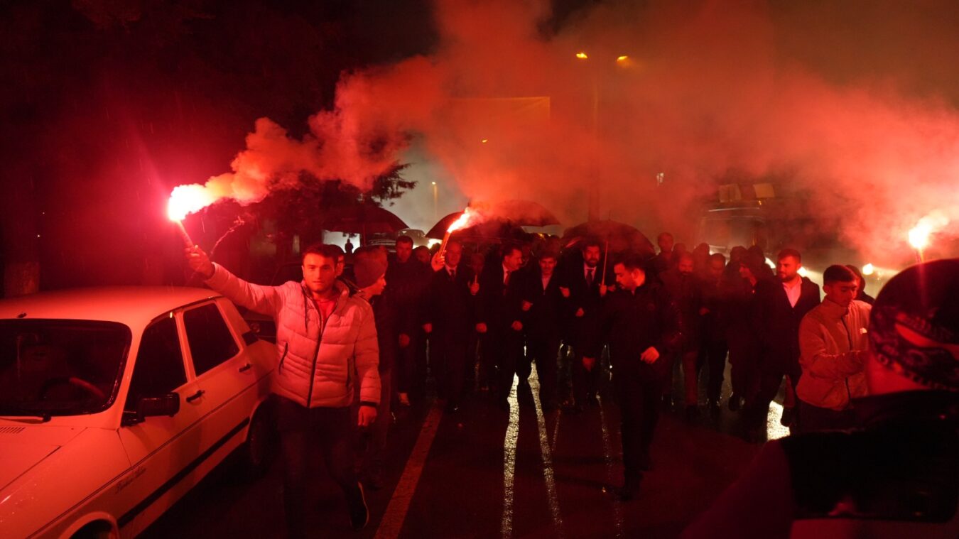 Bu sevdanin tarifi yok 6 - Marmara Bölge: Balıkesir Son Dakika Haberleri ile Hava Durumu