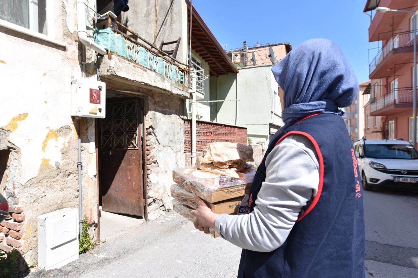 Karesi Belediyesi Yurekleri Isitiyor 4 - Marmara Bölge: Balıkesir Son Dakika Haberleri ile Hava Durumu