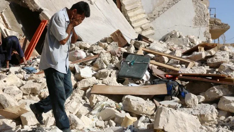 İsrail'in Suriye'nin Halep kenti