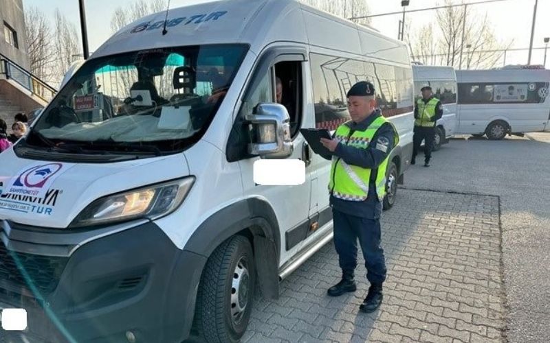 Eskişehir'de jandarma ekipleri, trafik