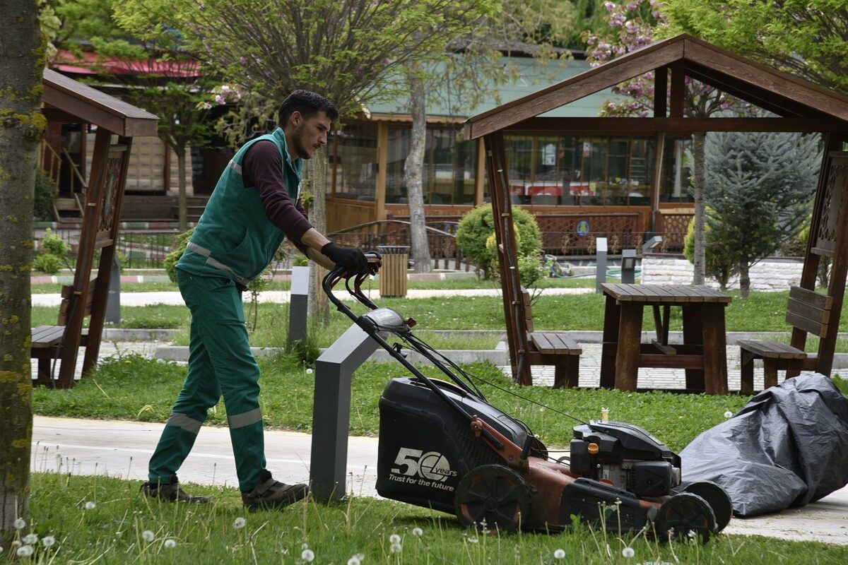 Dursunbey Belediyesi’ne bağlı ekipler