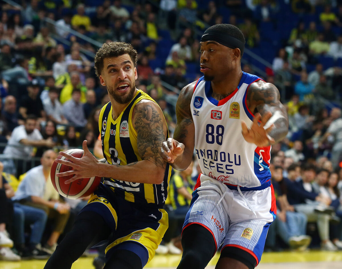 FENERBAHÇE BEKO: 80 – A.EFES: 90