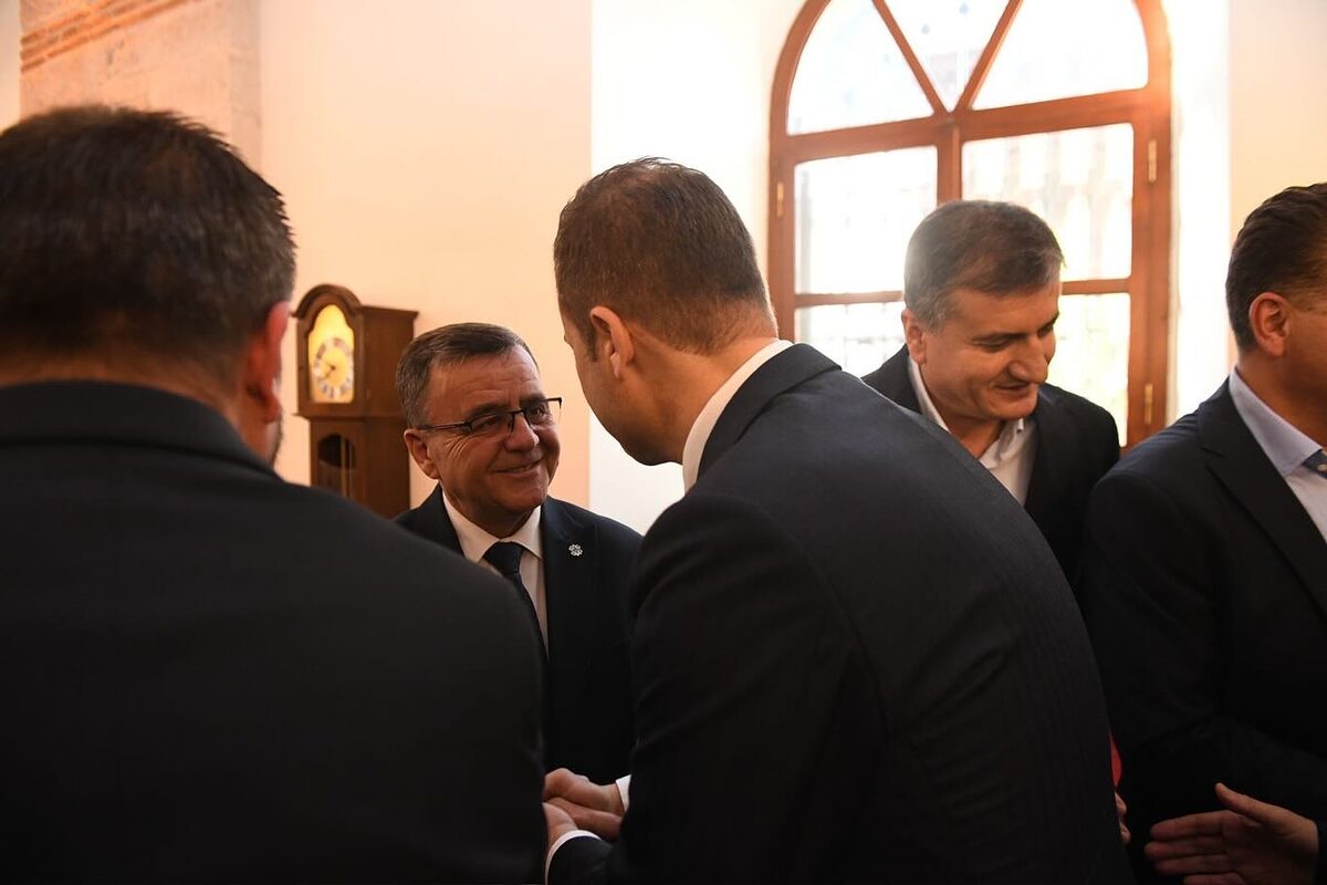 Zağnos Paşa Camii'nde kılınan