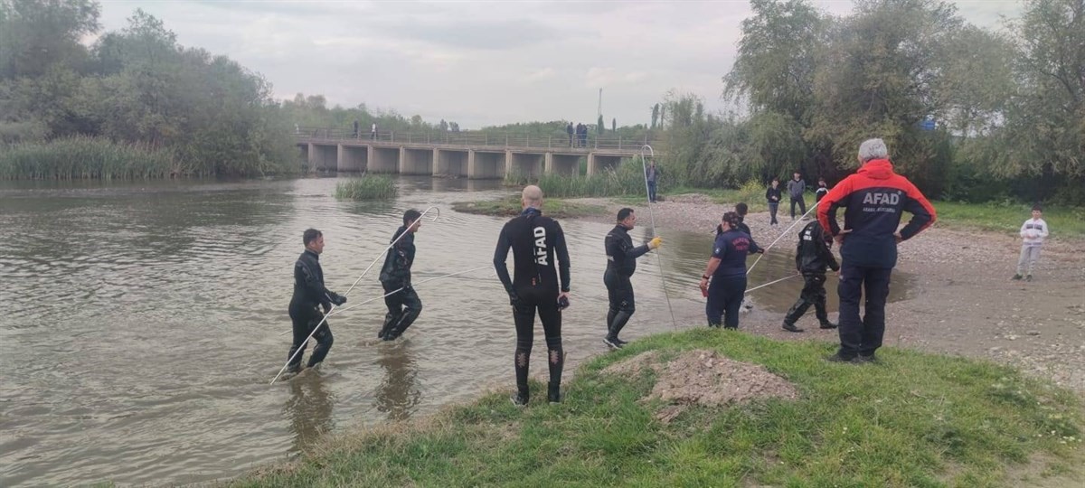 BALIK TUTAN ADAM DEREDE ÖLÜ BULUNDU!