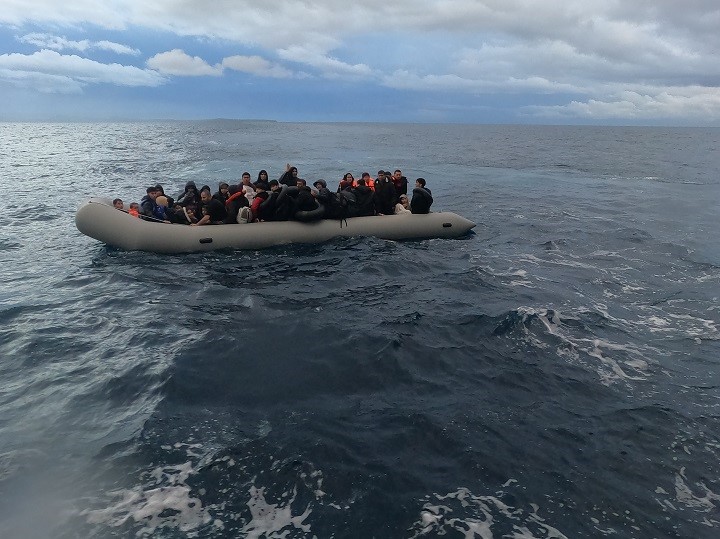 Ayvalık'tan Yunanistan'ın Midilli (Lesvos)