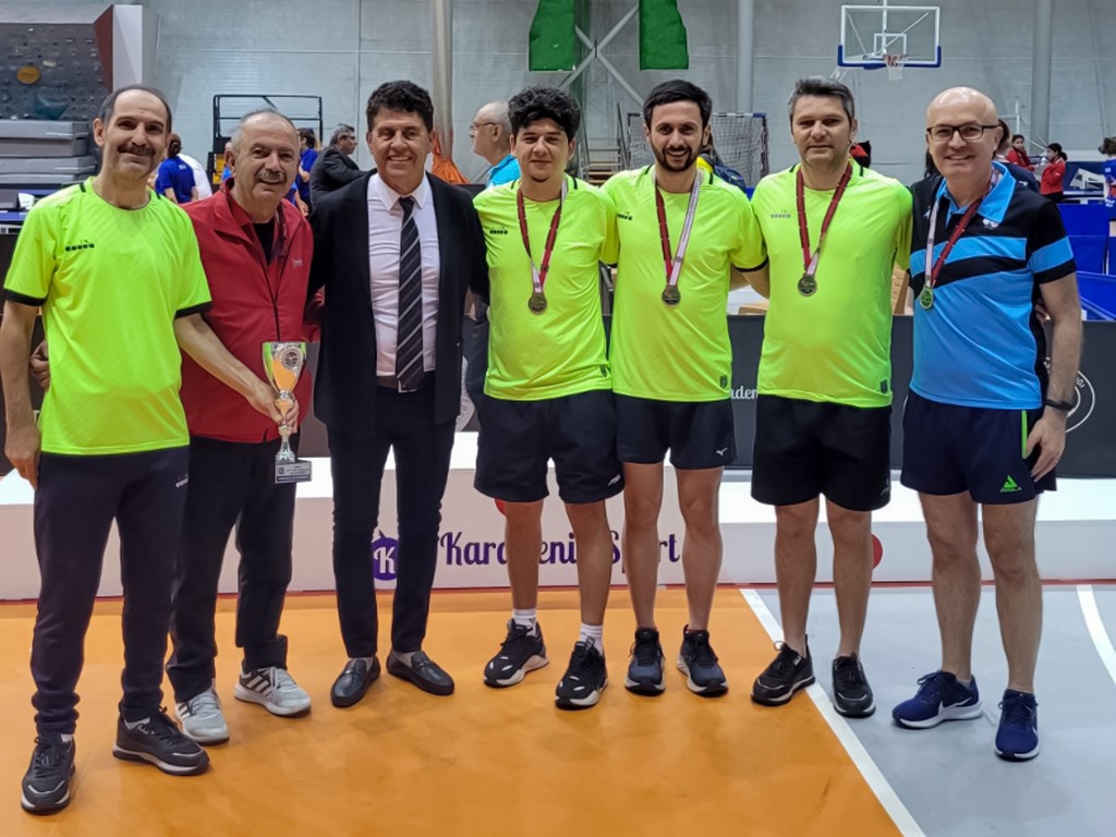 Üniversitesi Spor Salonu’nda düzenlenen