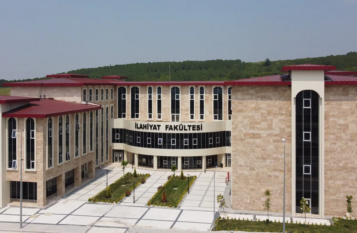 Balıkesir Üniversitesi (BAÜN) İlahiyat