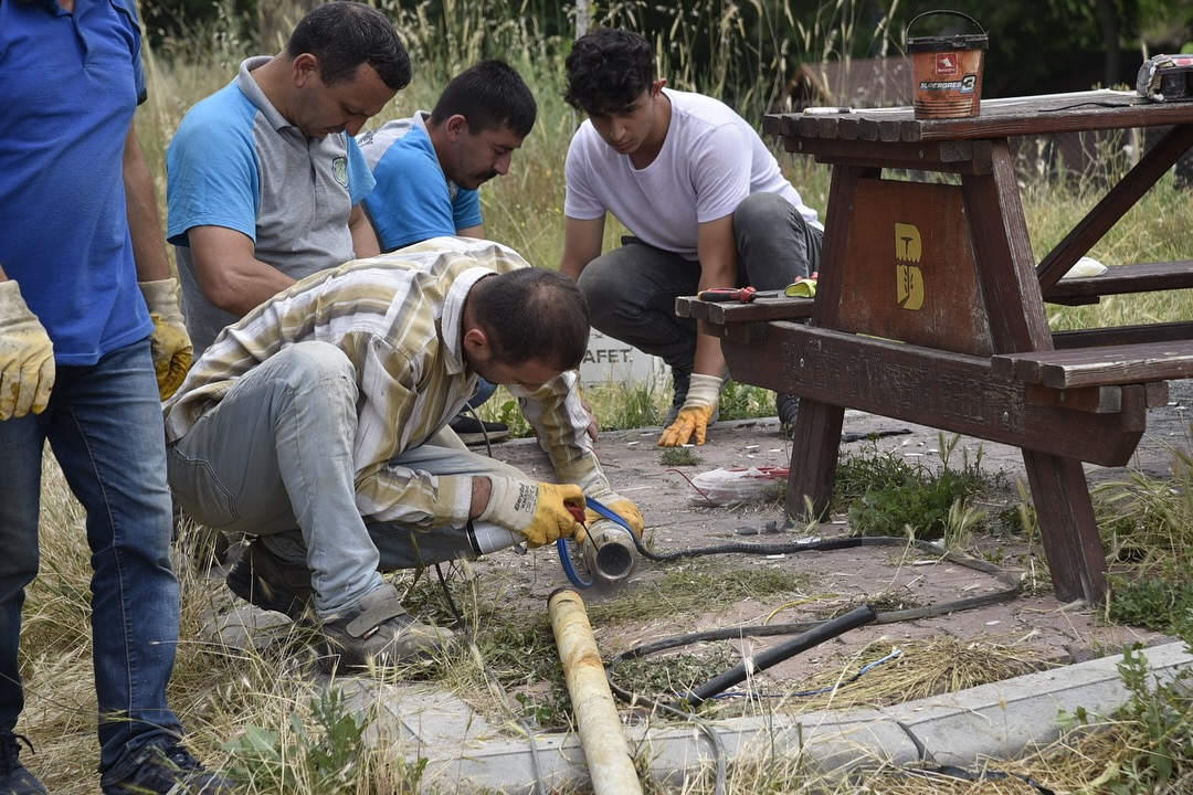 DURSUNBEY’DE FEN İŞLERİ ÇALIŞMALARI TÜM HIZIYLA DEVAM EDİYOR