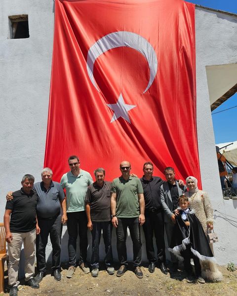 BAŞKAN LAPANTA SÜNNET MERASİMLERİNDE AİLELERİN MUTLULUĞUNA ORTAK OLDU