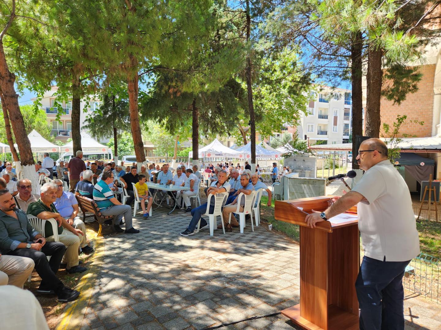 Vali İsmail Ustaoğlu, Balıkesir Anadolu İmam Hatip Lisesi’nin Geleneksel Mezunlar Günü Etkinliğine Katıldı