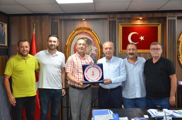 BALIKESİRSPOR YÖNETİMİ DURSUNBEY’DE