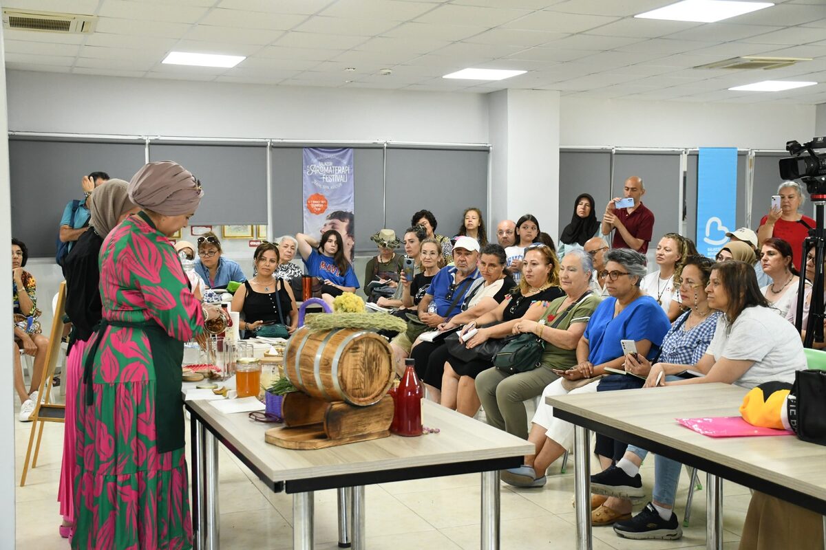 Balıkesir’de 5. Aromaterapi Festivali’nde Atölye Çalışmaları Tüm Hızıyla Devam Ediyor