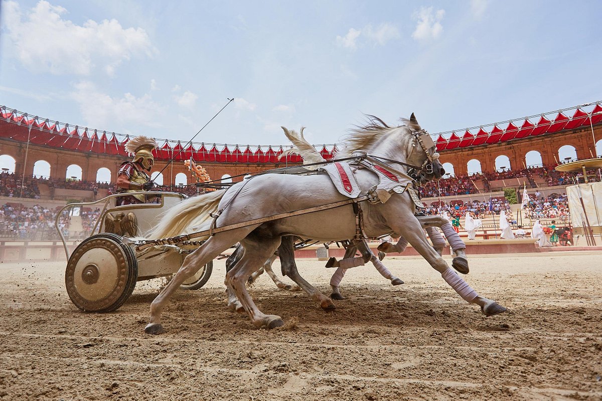 Le Puy du Fou: Fransa’nın Benzersiz Tarih Temalı Parkı