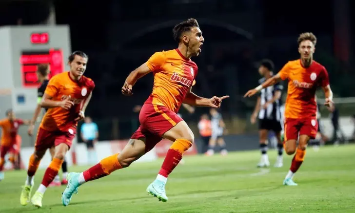 GALATASARAY’DA İKİ FUTBOLCU AYRILDI