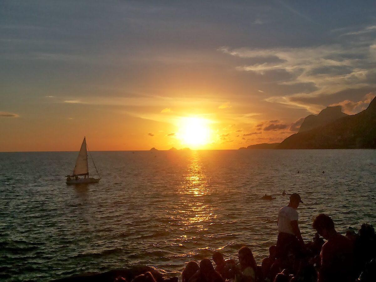 Praia do Arpoador: Rio de Janeiro’nun Gizli Cenneti