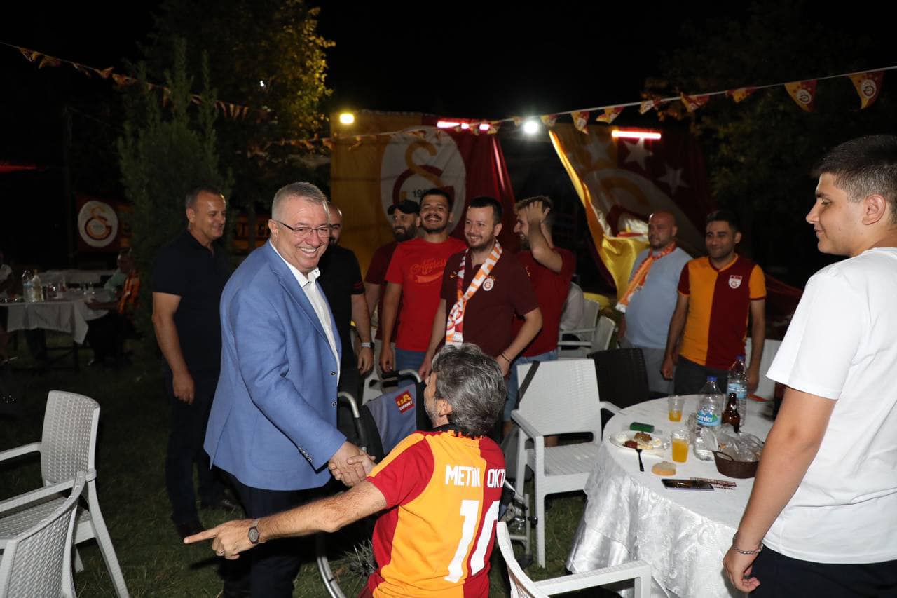 EDREMİT’TE GALATASARAY ŞAMPİYONLUK KUTLAMASI