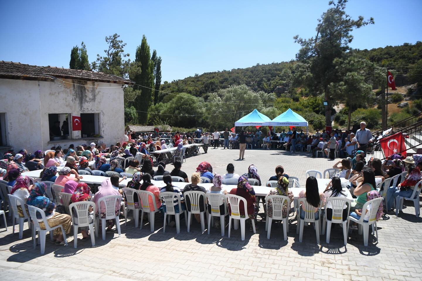 YEŞİLYURT’TA AŞURE COŞKUSU YAŞANDI