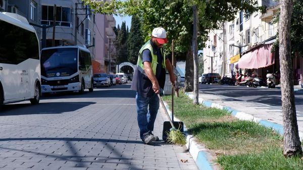 SUSURLUK’TA ŞEHİR İÇİ ÇALIŞMALAR HIZ KESMEDEN DEVAM EDİYOR