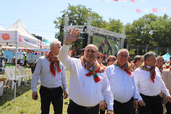 BAŞPEHLİVAN ENES DOĞAN GÖNEN’DE COŞKUYLA KUTLANDI