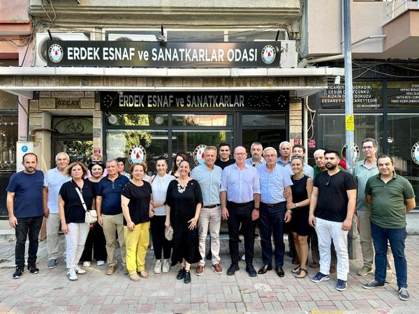 BAŞKAN KARIŞIK VE SERKAN SARI’DAN ESNAF ZİYARETİ