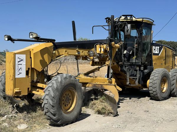 İVRİNDİ’DE YOL ÇALIŞMALARI HIZ KESMEDEN DEVAM EDİYOR