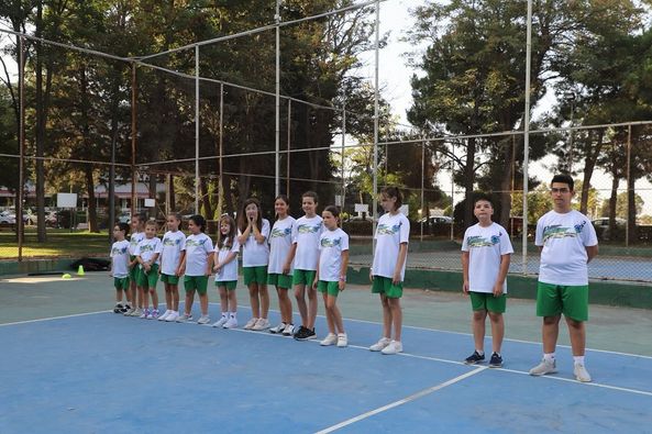 GÖNEN’DE YAZ SPOR OKULLARI BAŞARIYLA TAMAMLANDI