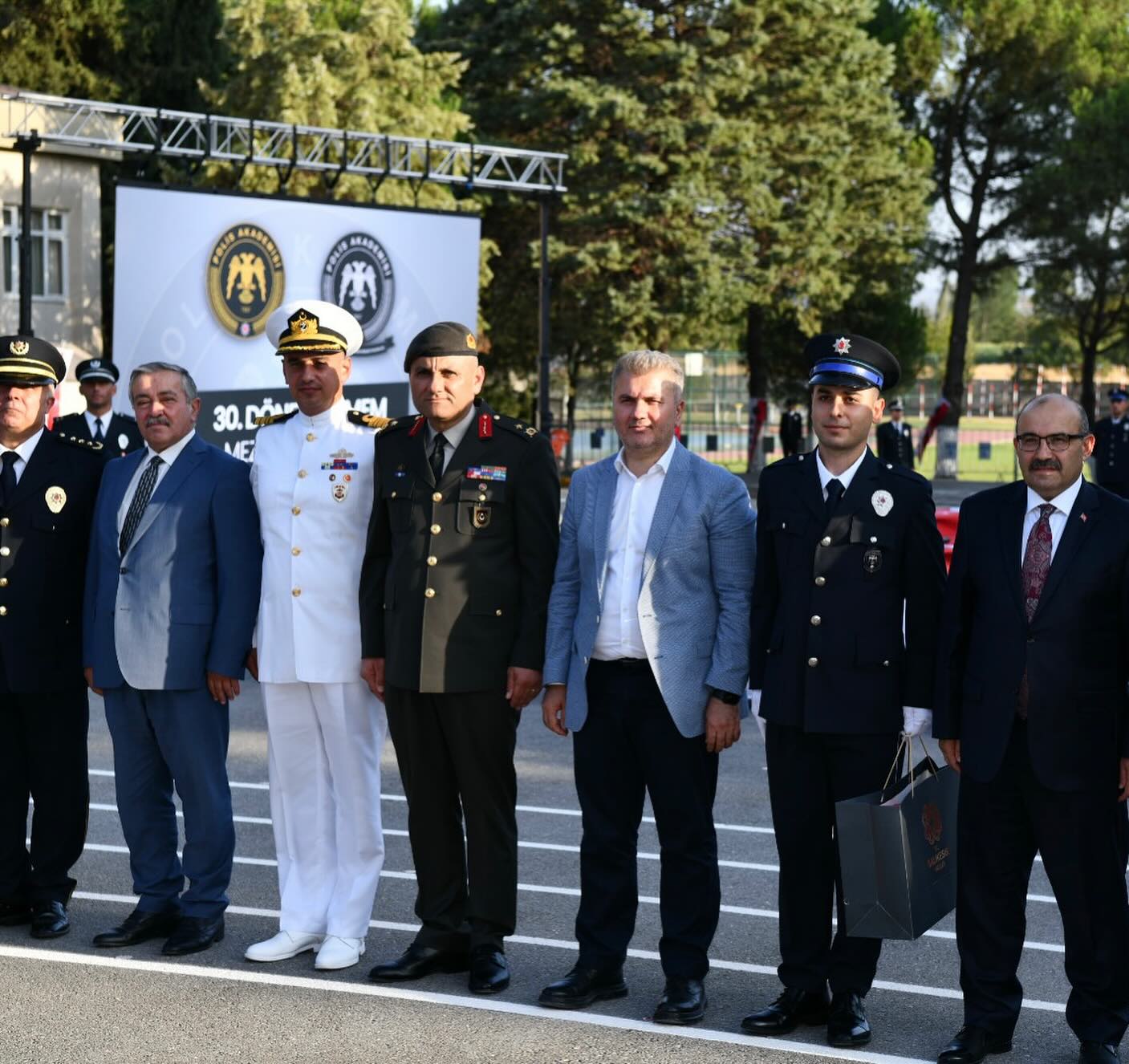 Milletvekili Mustafa Canbey, Balıkesir Polis Meslek Eğitim Merkezi 30. Dönem Mezuniyet Töreni’ne Katıldı