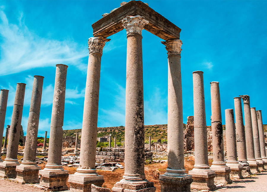 Antalya'nın Aksu ilçesinde yer