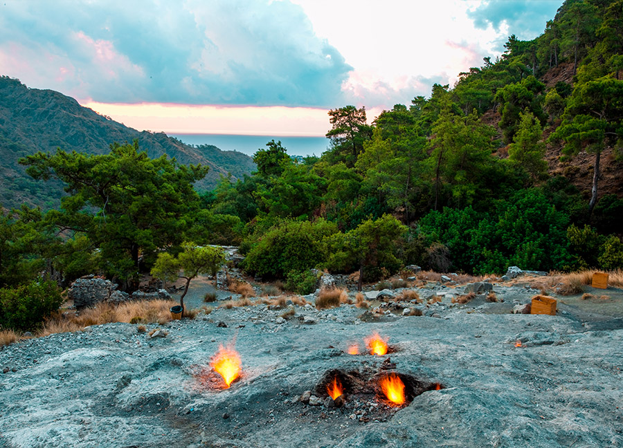 Antalya'nın Kemer ilçesine bağlı