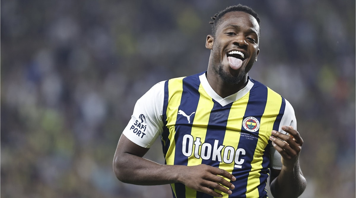 MİCHY BATSHUAYİ’NİN GALATASARAY’A TRANSFERİ HAKKINDA İLGİNÇ İDDİA