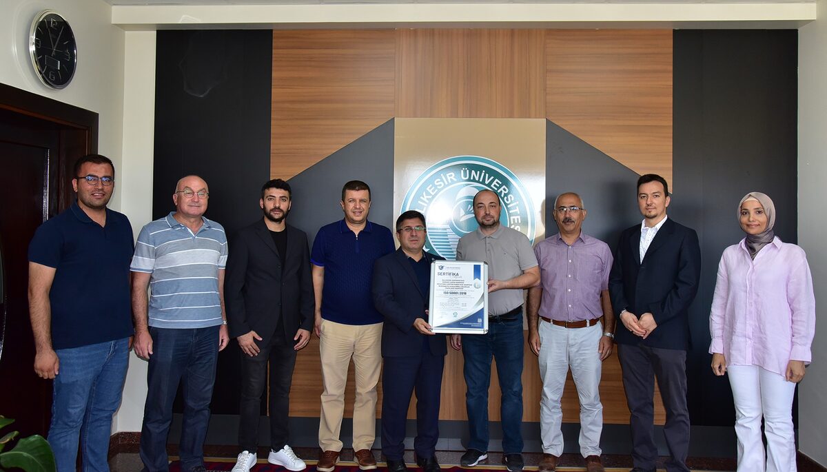 Balıkesir Üniversitesi Enerji Verimliliğinde TSE ISO 50001 Sertifikası Aldı