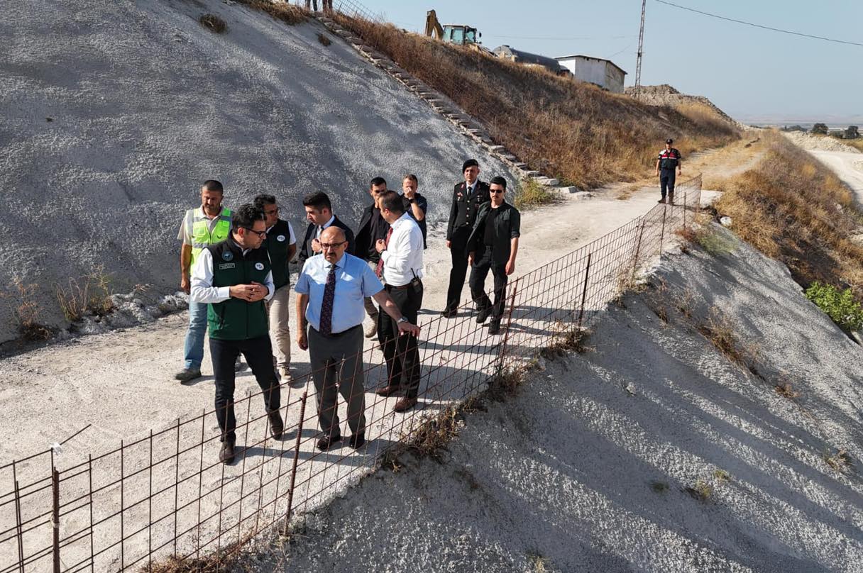 Vali İsmail Ustaoğlu, Manyas Ovası Sol Sahil Sulaması İletim Tüneli İnşaatını Yerinde İnceledi