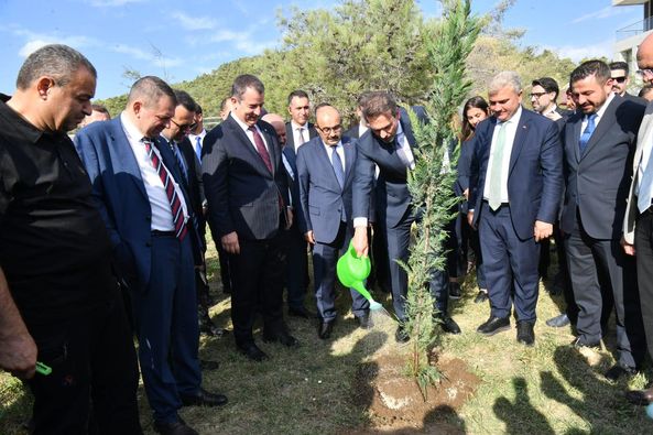 VALİ USTAOĞLU VE BAKAN BAYRAKTAR’DAN ÇEVREYE DESTEK