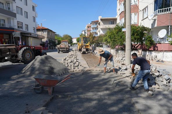 BURHANİYE BELEDİYESİ’NDEN HUMMALI ÇALIŞMALI