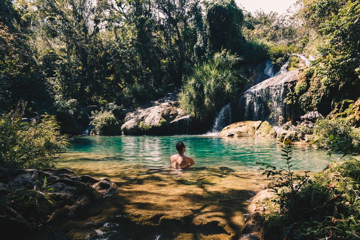 El Nicho Waterfalls: Doğanın Gizli Cenneti