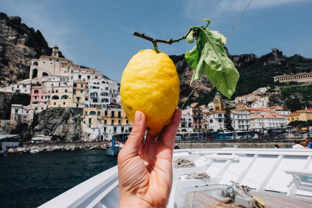 Amalfi Limonu: İtalya’nın Parlayan Sarı Mücevheri ve Amalfi Şehri