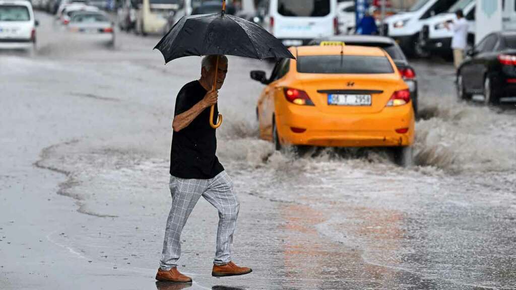 meteorolojiden uyari ustune uyari 2 ilde turuncu 1 ilde sari alarm iste 17 eylul 2024 hava durumu raporu 17265471072125 - Marmara Bölge: Balıkesir Son Dakika Haberleri ile Hava Durumu