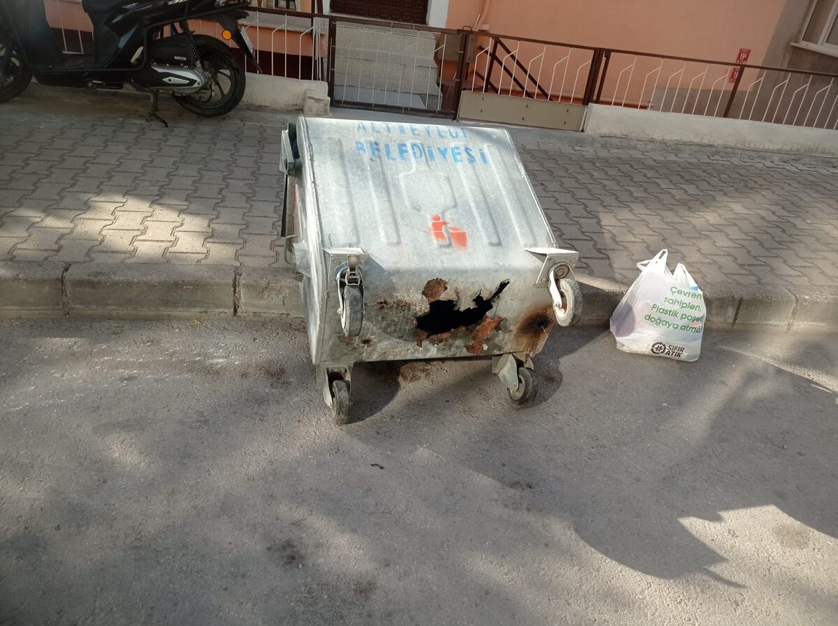 Sütlüce Mahalle Sakinleri İsyan Etti, Yetkililere Seslendi