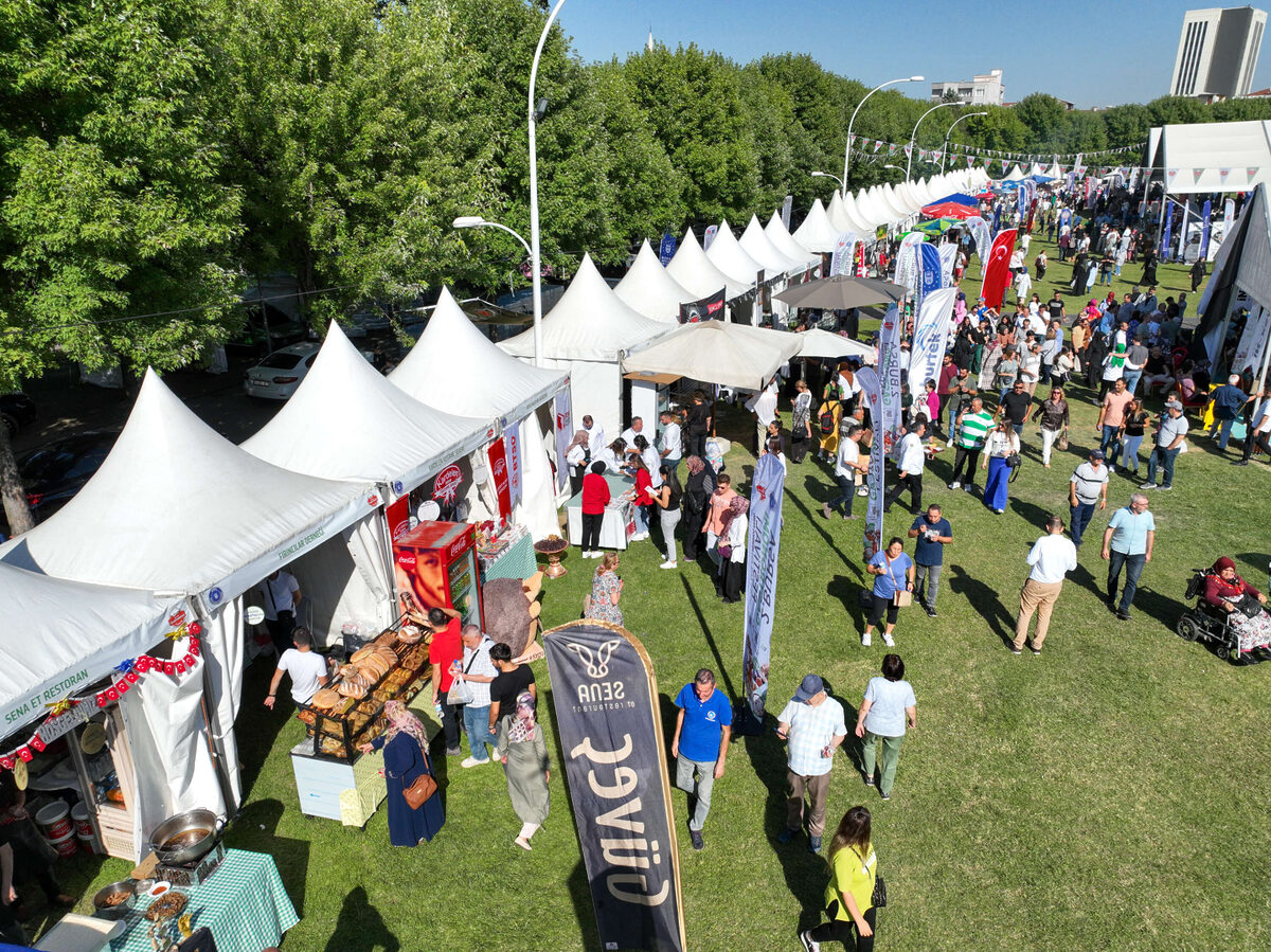 1729382872 957 Bursanin ‘en lezzetli festivali - Marmara Bölge: Balıkesir Son Dakika Haberleri ile Hava Durumu