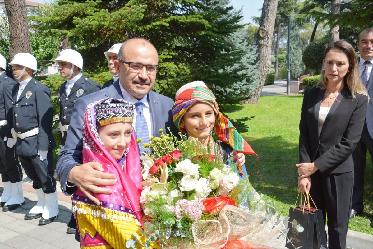 1729400391 702 BALIKESIRIN YENI VALISI ISMAIL USTAOGLU GOREVE BASLADI - Marmara Bölge: Balıkesir Son Dakika Haberleri ile Hava Durumu