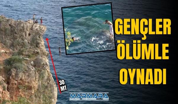 GENÇLER ÖLÜMLE OYNADI