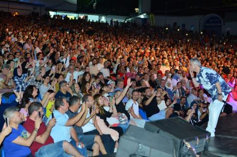 Efsanelerden Bursa’da nostalji dolu akşam