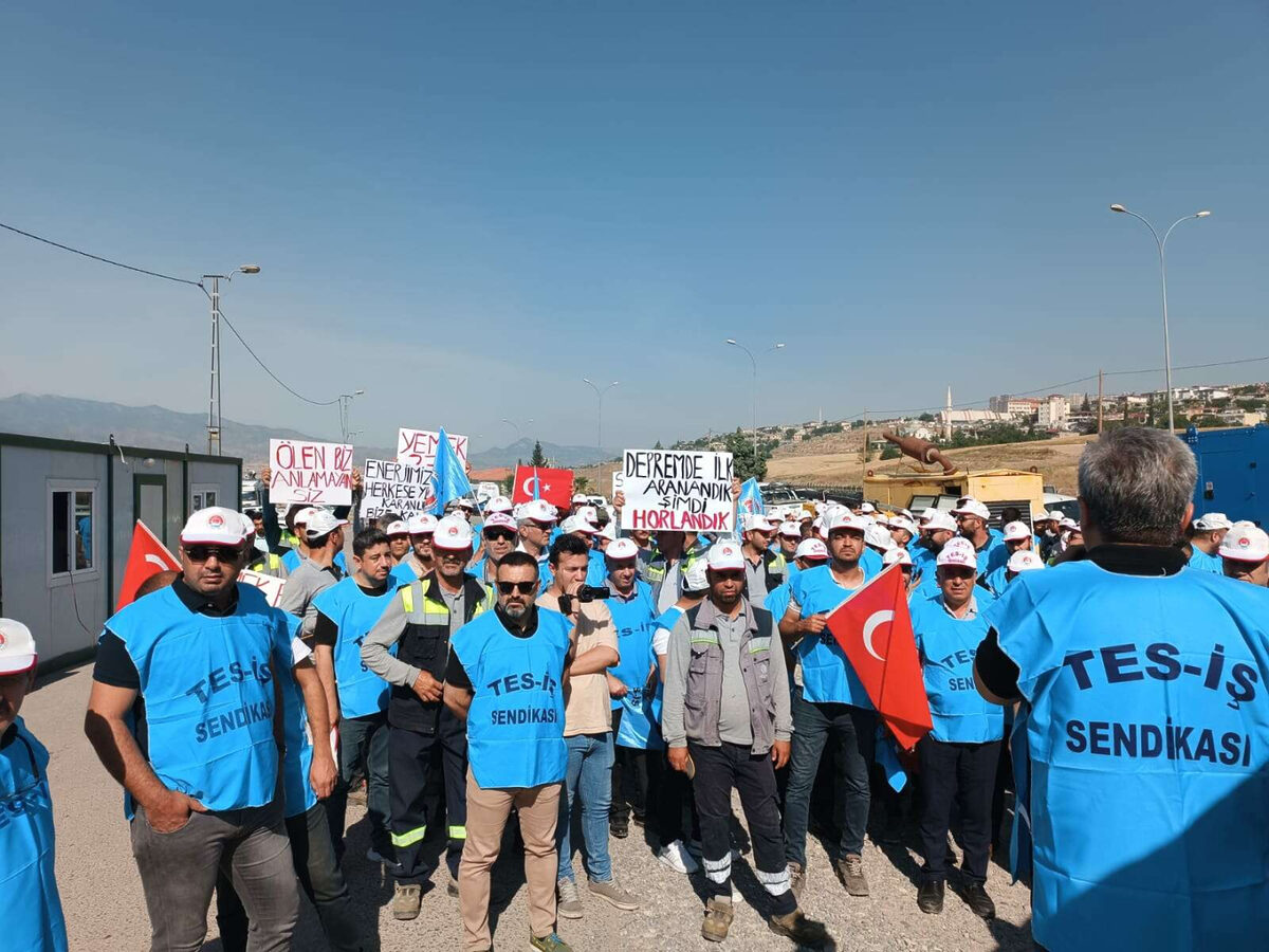 1729414462 444 AKEDAS iscilerinin hakkini vermeyince isciler kazan kaldirdi - Marmara Bölge: Balıkesir Son Dakika Haberleri ile Hava Durumu