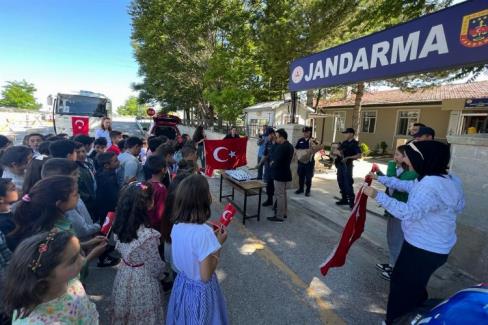 Kızören Jandarması'nda 184. yılda sürprizle karşılandı